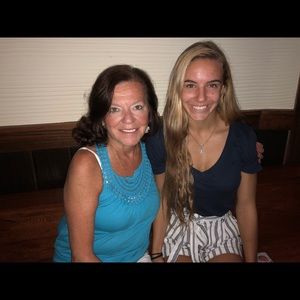 Meet your Posher, Laurie